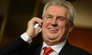 Президент Чехии Милош Земан перевел в радиоэфире название панк-группы Pussy Riot (АУДИОЗАПИСЬ)