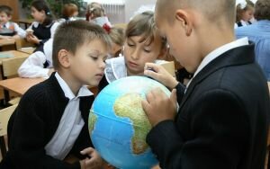 Все школы Югры должны работать в одну смену