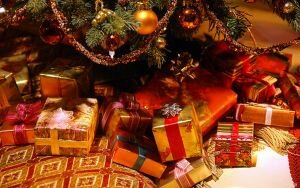 На празднование Нового года россияне потратили в среднем 9.543 руб