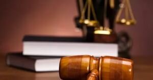 Омбудсменов в регионах предлагается наделить правом защитников бизнеса в суде