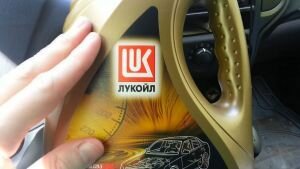 ЛУКОЙЛ обеспечит конвейерную заливку масла для двигателей FORD