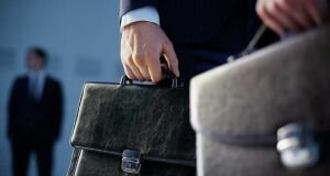 Средняя зарплата федеральных чиновников России - 79,9 тыс. руб