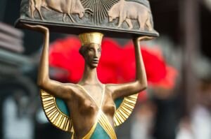 «Элита фондового рынка»: СНГБ вновь признан лучшей компанией Западно-Сибирского региона