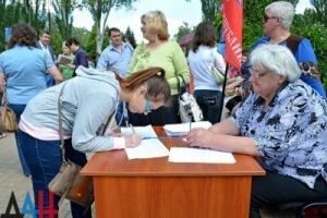 Больше 40 тысяч жителей Донбасса подписали петицию против нарушения «Минска-2»