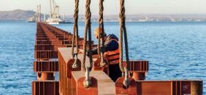 Строительство Керченского моста застраховали на 1 млрд руб