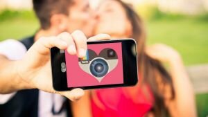 В Instagram произошла сезонная активация «модернизированного спама»