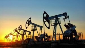 Снижение добычи нефти для России технологически трудно