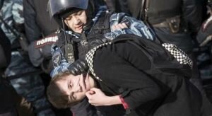 Минобрнауки выступило против участия школьников в политических акциях