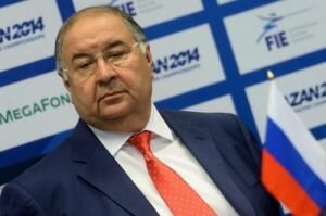 Миллиардер Усманов опроверг информацию о выходе из российского налогового резидентства